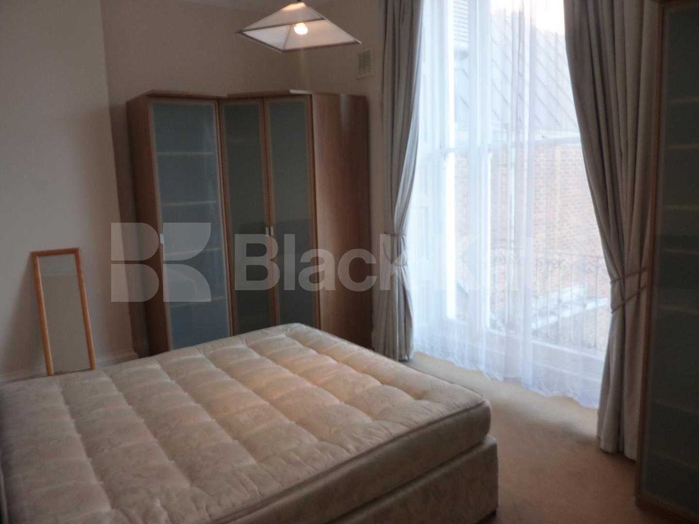 			MUST SEE!, 2 Bedroom, 1 bath, 1 reception Flat			 Devonshire Place, REGENTS PARK